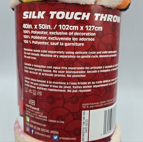 Pokemon Silk Touch Throw Blanket Pink - Picture 6 of 7